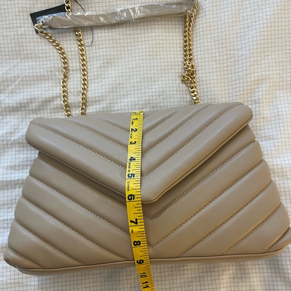 Classy nude vegan leather soft quilted purse - Picture 8 of 10